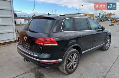 Внедорожник / Кроссовер Volkswagen Touareg 2016 в Житомире