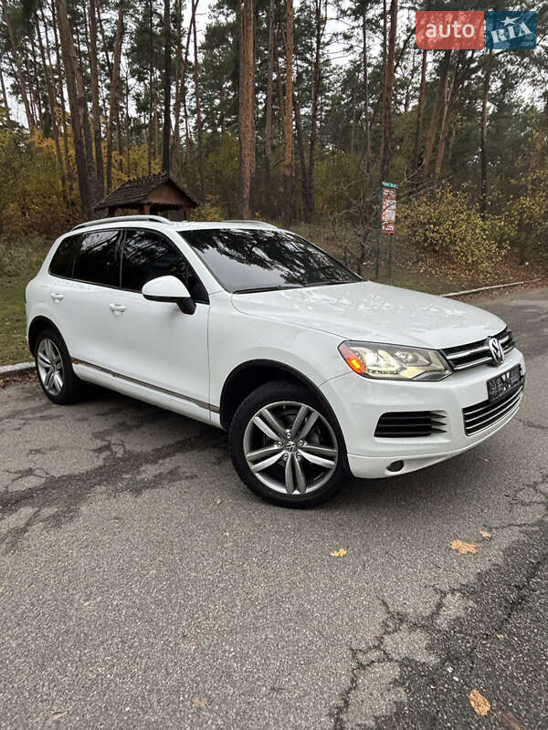 Позашляховик / Кросовер Volkswagen Touareg 2012 в Києві фото 3 Позашляховик / Кросовер Volkswagen Touareg 2012 в Києві