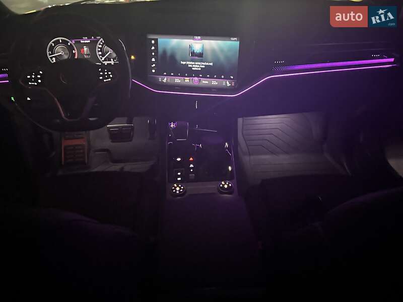 Позашляховик / Кросовер Volkswagen Touareg 2023 в Києві
