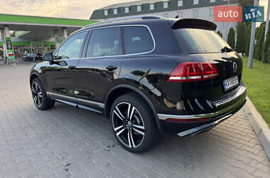 Внедорожник / Кроссовер Volkswagen Touareg 2016 в 