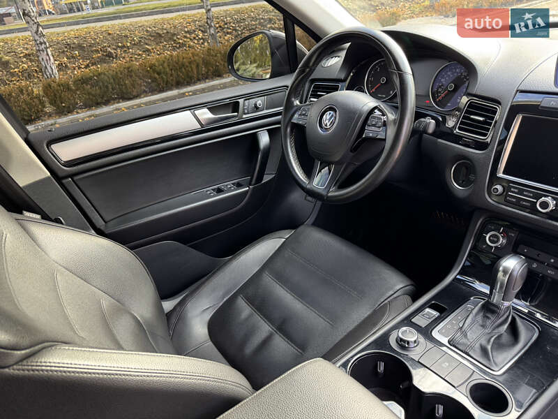 Внедорожник / Кроссовер Volkswagen Touareg 2011 в Смеле фото 43 Внедорожник / Кроссовер Volkswagen Touareg 2011 в Смеле