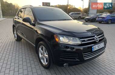 Внедорожник / Кроссовер Volkswagen Touareg 2010 в 