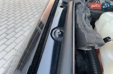 Внедорожник / Кроссовер Volkswagen Touareg 2010 в 
