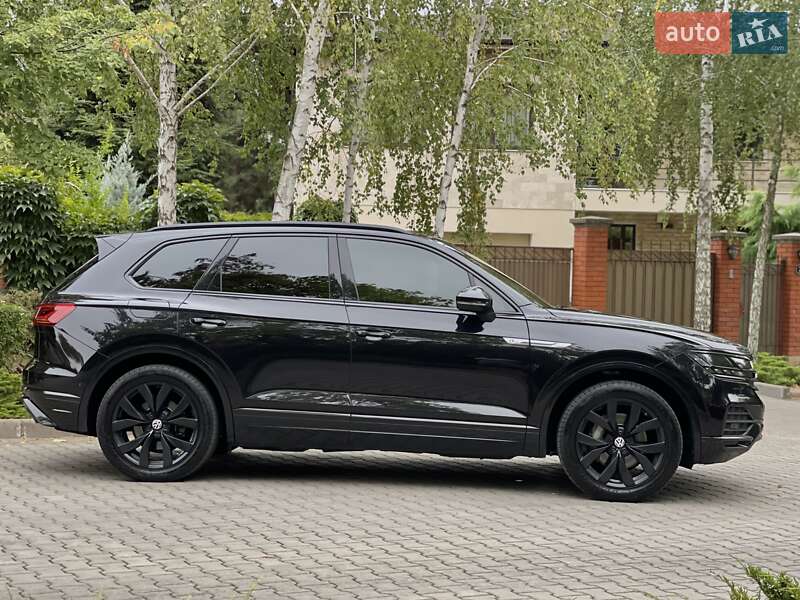 Внедорожник / Кроссовер Volkswagen Touareg 2018 в Одессе фото 9 Внедорожник / Кроссовер Volkswagen Touareg 2018 в Одессе