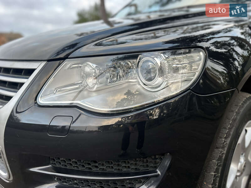 Позашляховик / Кросовер Volkswagen Touareg 2007 в Вінниці