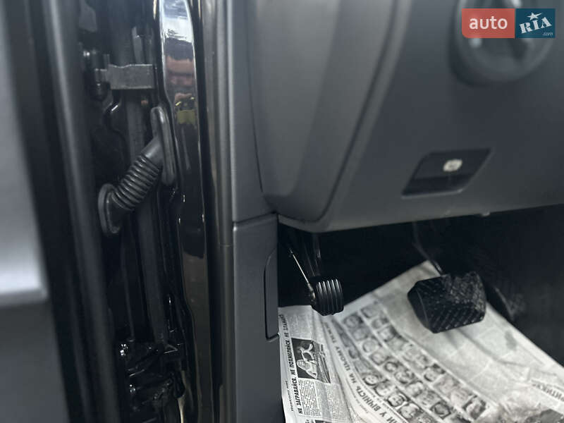 Позашляховик / Кросовер Volkswagen Touareg 2007 в Вінниці