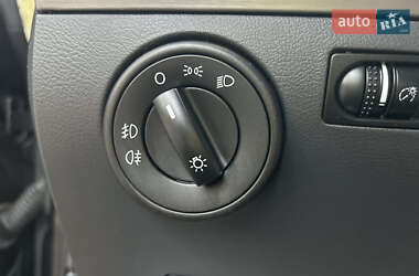 Внедорожник / Кроссовер Volkswagen Touareg 2007 в 