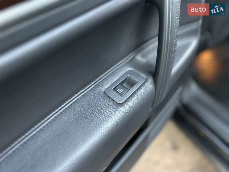 Позашляховик / Кросовер Volkswagen Touareg 2007 в Вінниці