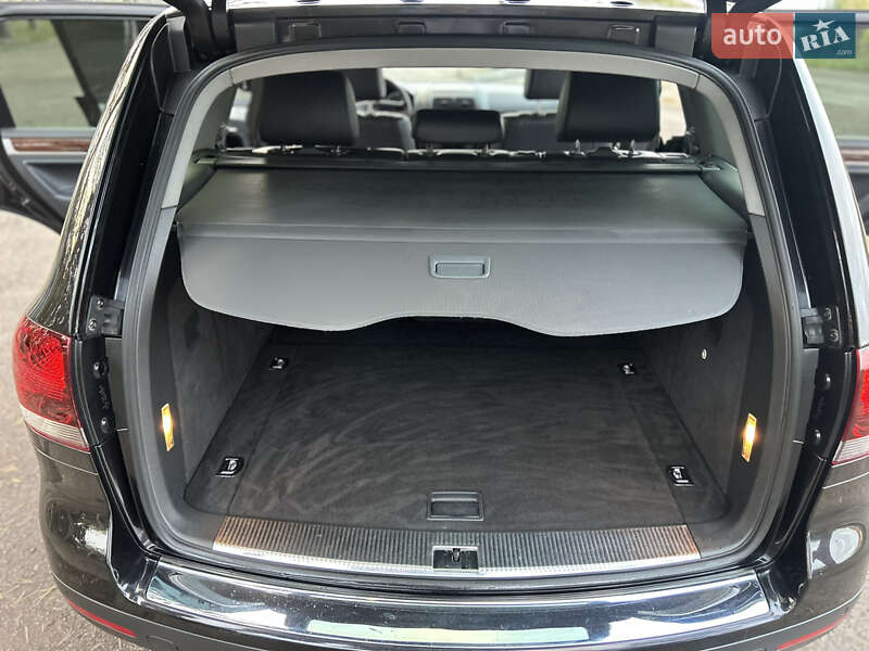 Позашляховик / Кросовер Volkswagen Touareg 2007 в Вінниці