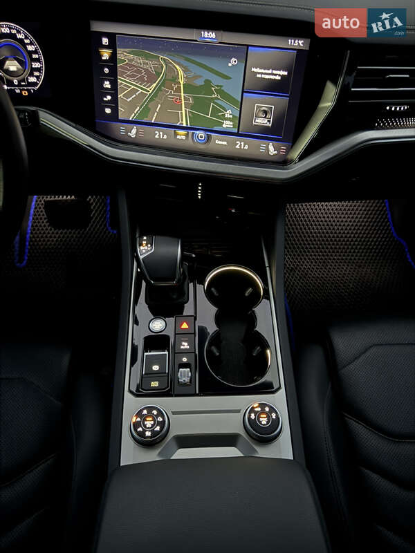 Внедорожник / Кроссовер Volkswagen Touareg 2021 в Днепре