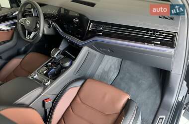 Внедорожник / Кроссовер Volkswagen Touareg 2024 в  фото 31 Внедорожник / Кроссовер Volkswagen Touareg 2024 в