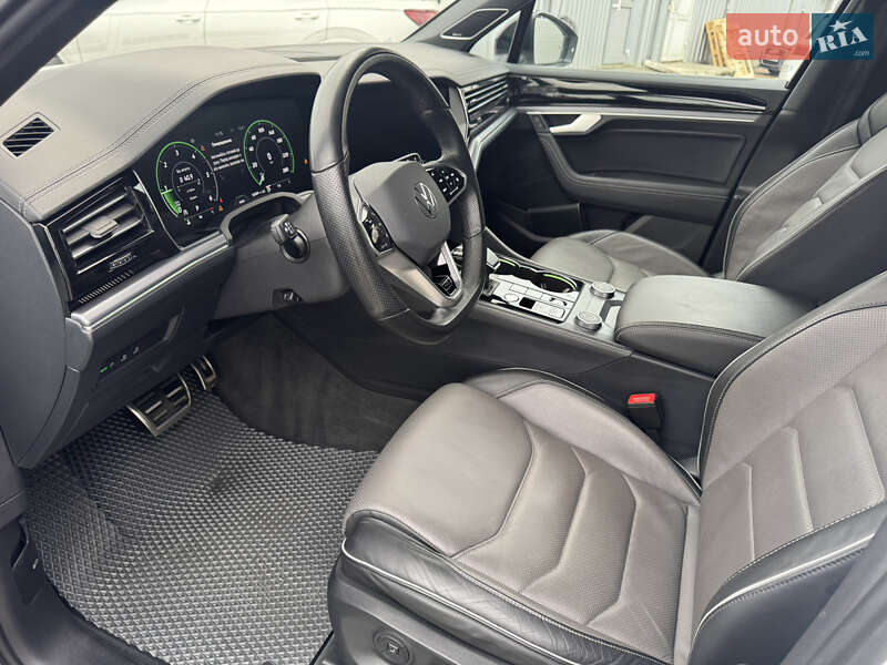 Внедорожник / Кроссовер Volkswagen Touareg 2024 в Хмельницком фото 8 Внедорожник / Кроссовер Volkswagen Touareg 2024 в Хмельницком