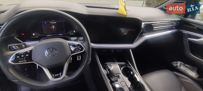 Внедорожник / Кроссовер Volkswagen Touareg 2021 в Козине