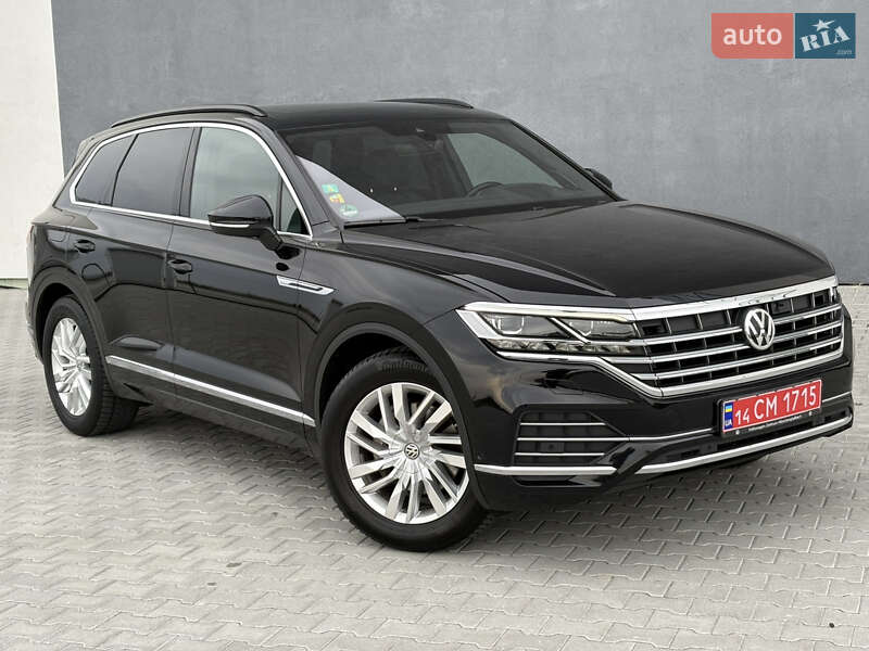 Внедорожник / Кроссовер Volkswagen Touareg 2019 в Львове