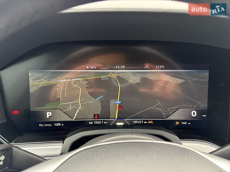 Внедорожник / Кроссовер Volkswagen Touareg 2019 в Львове