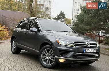 Позашляховик / Кросовер Volkswagen Touareg 2015 в Івано-Франківську