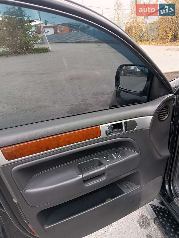 Внедорожник / Кроссовер Volkswagen Touareg 2005 в Шепетовке фото 3 Внедорожник / Кроссовер Volkswagen Touareg 2005 в Шепетовке