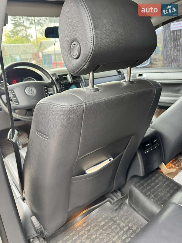 Внедорожник / Кроссовер Volkswagen Touareg 2007 в Киеве фото 19 Внедорожник / Кроссовер Volkswagen Touareg 2007 в Киеве