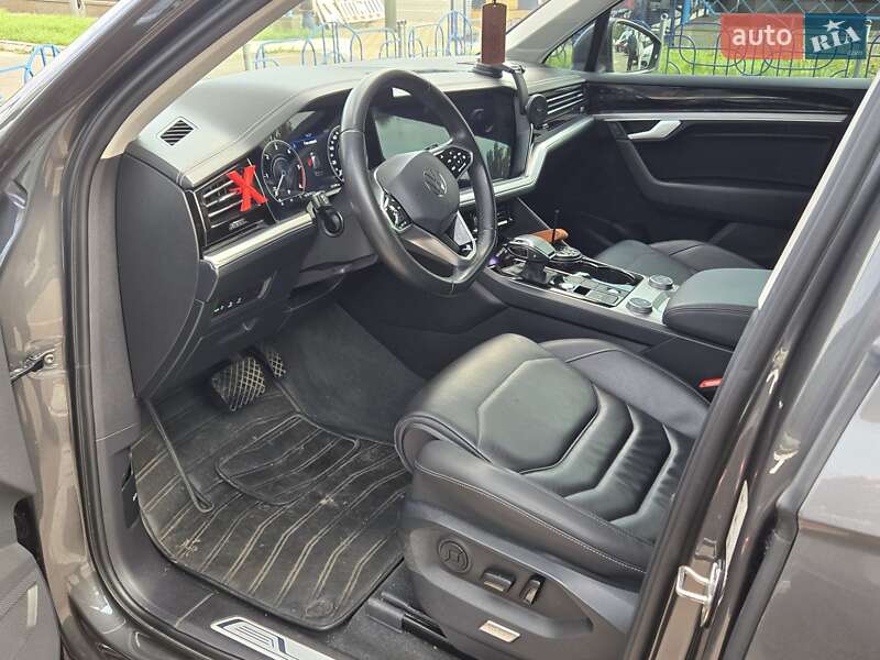 Внедорожник / Кроссовер Volkswagen Touareg 2022 в Киеве фото 8 Внедорожник / Кроссовер Volkswagen Touareg 2022 в Киеве