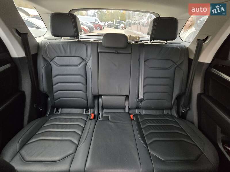 Внедорожник / Кроссовер Volkswagen Touareg 2022 в Киеве фото 16 Внедорожник / Кроссовер Volkswagen Touareg 2022 в Киеве
