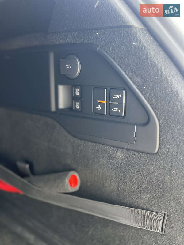 Внедорожник / Кроссовер Volkswagen Touareg 2011 в Киеве фото 15 Внедорожник / Кроссовер Volkswagen Touareg 2011 в Киеве