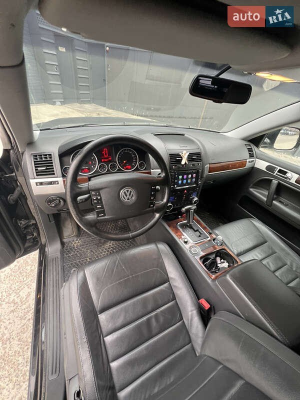 Внедорожник / Кроссовер Volkswagen Touareg 2008 в Киеве
