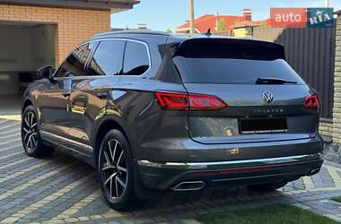 Внедорожник / Кроссовер Volkswagen Touareg 2020 в 