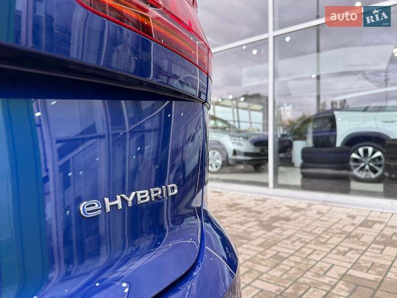 Позашляховик / Кросовер Volkswagen Touareg 2021 в Києві фото 15 Позашляховик / Кросовер Volkswagen Touareg 2021 в Києві