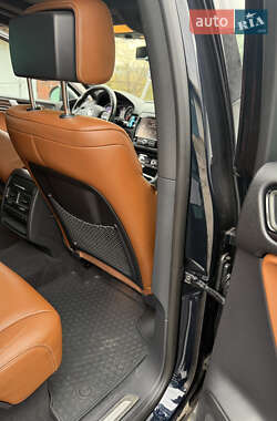 Внедорожник / Кроссовер Volkswagen Touareg 2013 в 