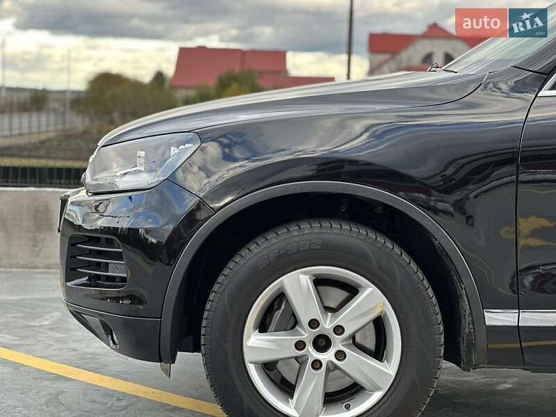 Позашляховик / Кросовер Volkswagen Touareg 2012 в Тернополі