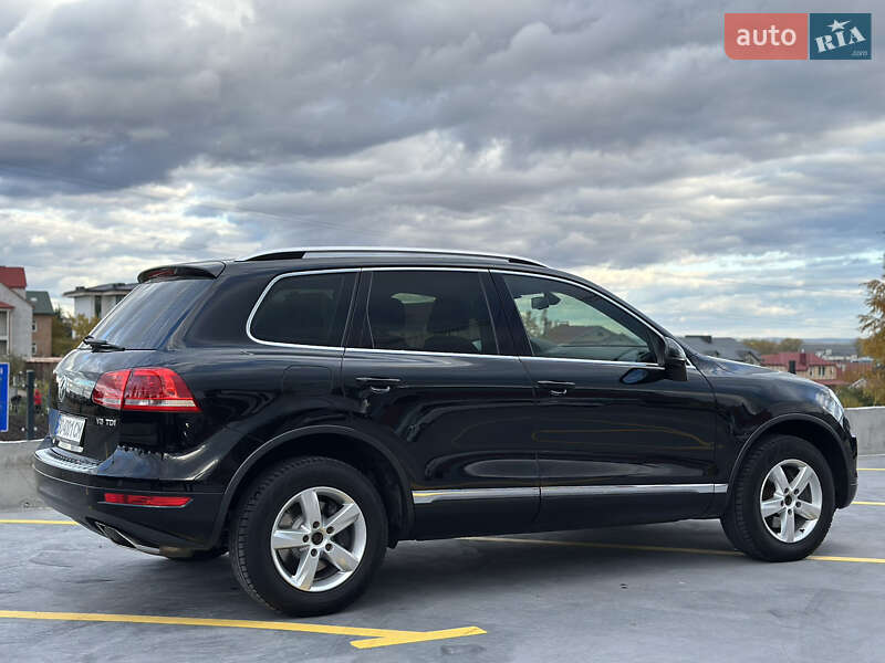 Позашляховик / Кросовер Volkswagen Touareg 2012 в Тернополі