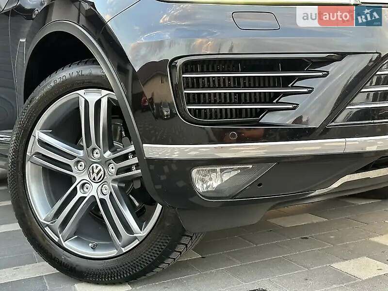 Внедорожник / Кроссовер Volkswagen Touareg 2015 в Романове фото 2 Внедорожник / Кроссовер Volkswagen Touareg 2015 в Романове