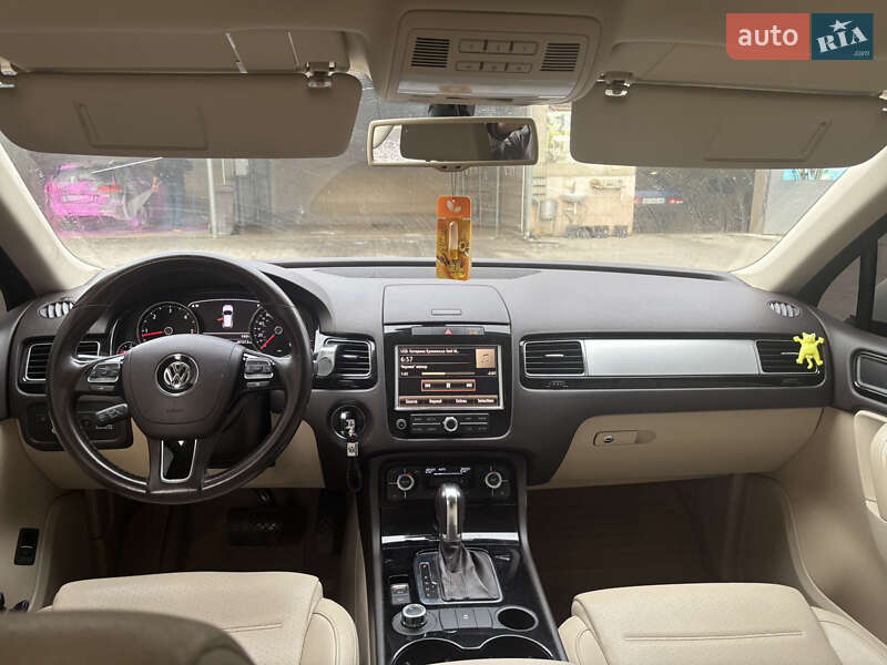 Внедорожник / Кроссовер Volkswagen Touareg 2011 в Фастове фото 2 Внедорожник / Кроссовер Volkswagen Touareg 2011 в Фастове