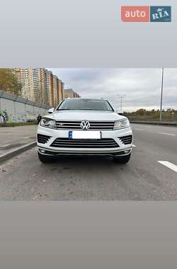 Volkswagen Touareg 2015