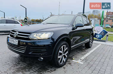 Внедорожник / Кроссовер Volkswagen Touareg 2013 в 