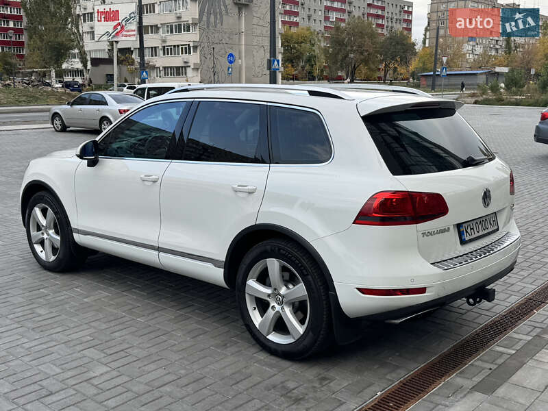 Позашляховик / Кросовер Volkswagen Touareg 2012 в Дніпрі фото 7 Позашляховик / Кросовер Volkswagen Touareg 2012 в Дніпрі