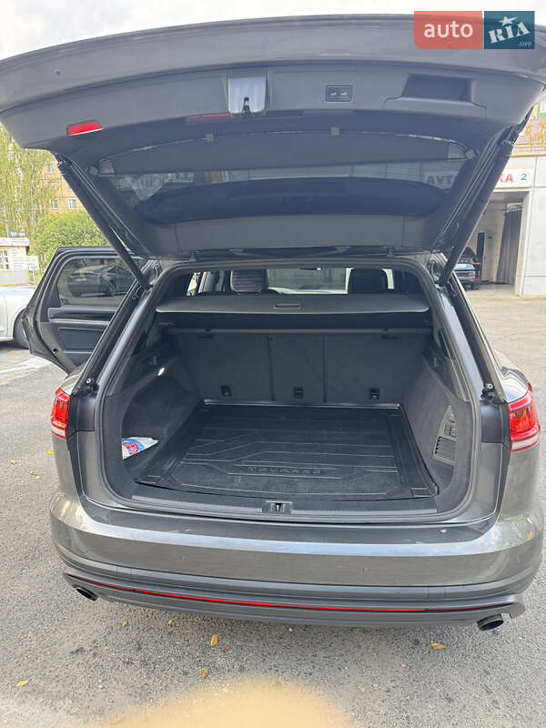 Позашляховик / Кросовер Volkswagen Touareg 2020 в Кривому Розі фото 8 Позашляховик / Кросовер Volkswagen Touareg 2020 в Кривому Розі