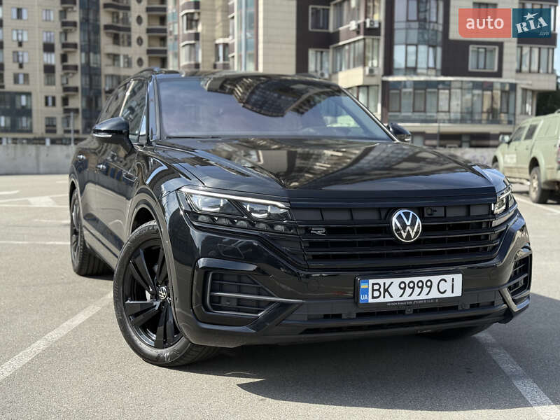Позашляховик / Кросовер Volkswagen Touareg 2023 в Києві