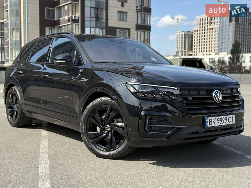 Позашляховик / Кросовер Volkswagen Touareg 2023 в Києві