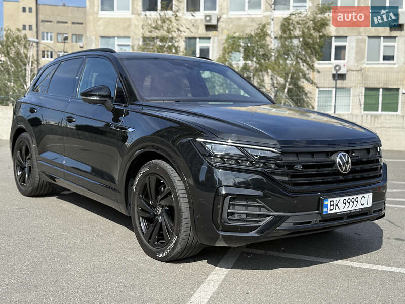Позашляховик / Кросовер Volkswagen Touareg 2023 в Києві