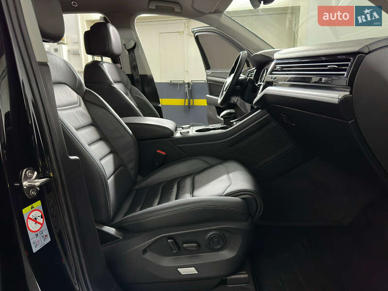 Позашляховик / Кросовер Volkswagen Touareg 2019 в Козятині фото 47 Позашляховик / Кросовер Volkswagen Touareg 2019 в Козятині