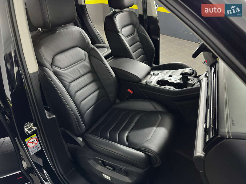 Позашляховик / Кросовер Volkswagen Touareg 2019 в Козятині фото 51 Позашляховик / Кросовер Volkswagen Touareg 2019 в Козятині