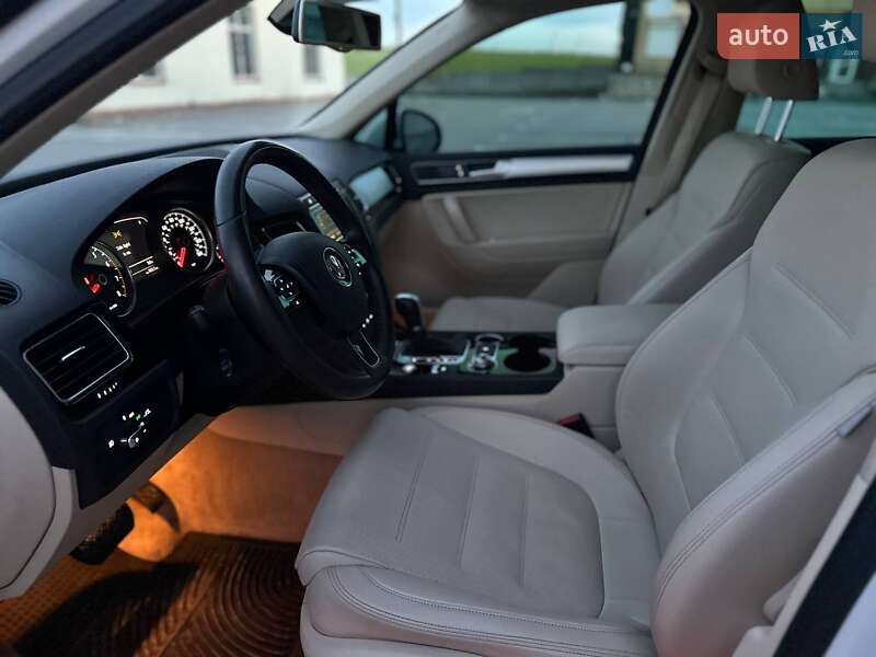 Внедорожник / Кроссовер Volkswagen Touareg 2016 в Тернополе фото 50 Внедорожник / Кроссовер Volkswagen Touareg 2016 в Тернополе