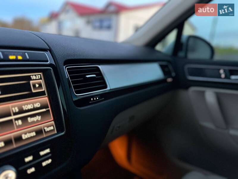 Внедорожник / Кроссовер Volkswagen Touareg 2016 в Тернополе фото 55 Внедорожник / Кроссовер Volkswagen Touareg 2016 в Тернополе