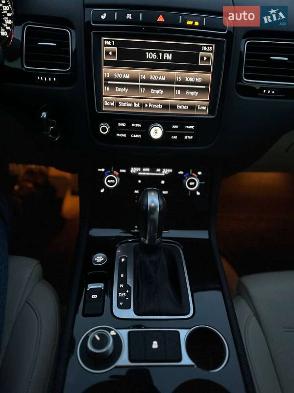 Внедорожник / Кроссовер Volkswagen Touareg 2016 в Тернополе фото 62 Внедорожник / Кроссовер Volkswagen Touareg 2016 в Тернополе