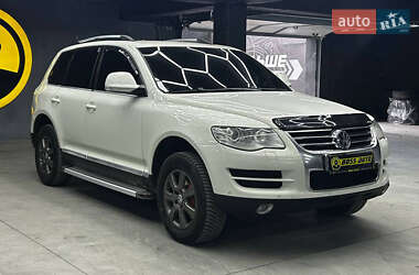 Позашляховик / Кросовер Volkswagen Touareg 2007 в Чернівцях