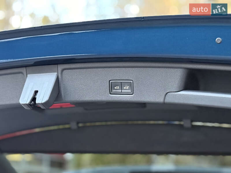 Позашляховик / Кросовер Volkswagen Touareg 2021 в Києві фото 38 Позашляховик / Кросовер Volkswagen Touareg 2021 в Києві