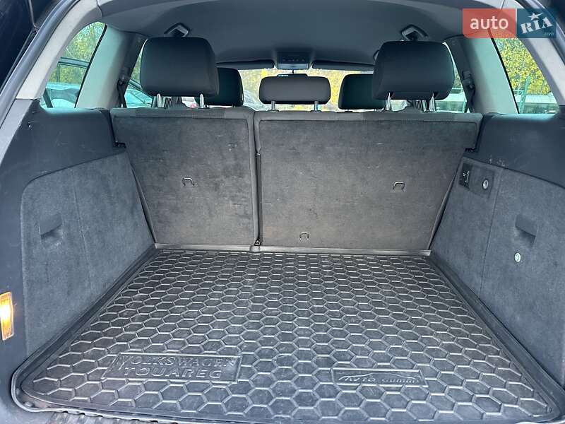 Внедорожник / Кроссовер Volkswagen Touareg 2008 в Хмельницком