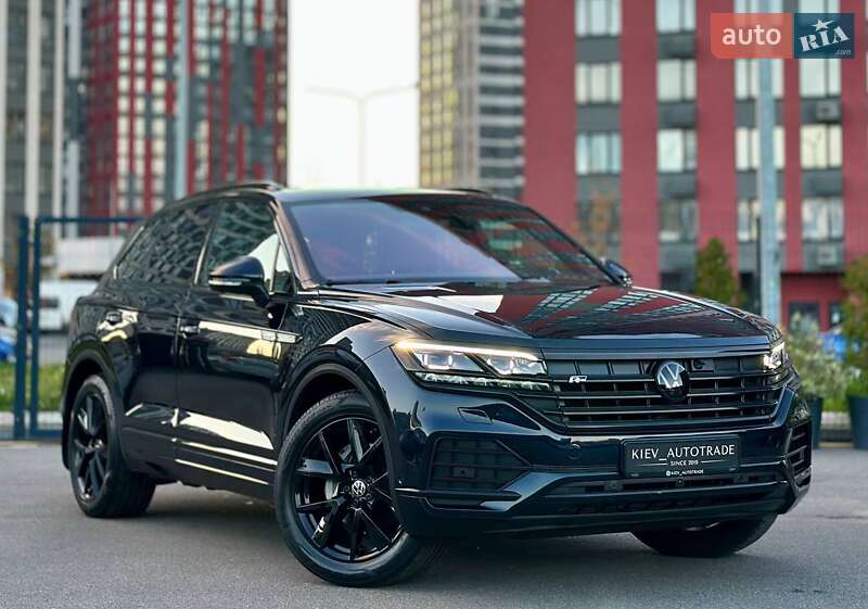 Внедорожник / Кроссовер Volkswagen Touareg 2021 в 