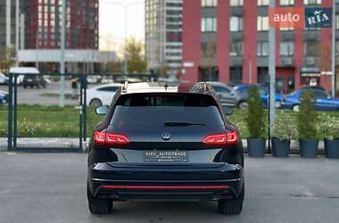 Внедорожник / Кроссовер Volkswagen Touareg 2021 в 